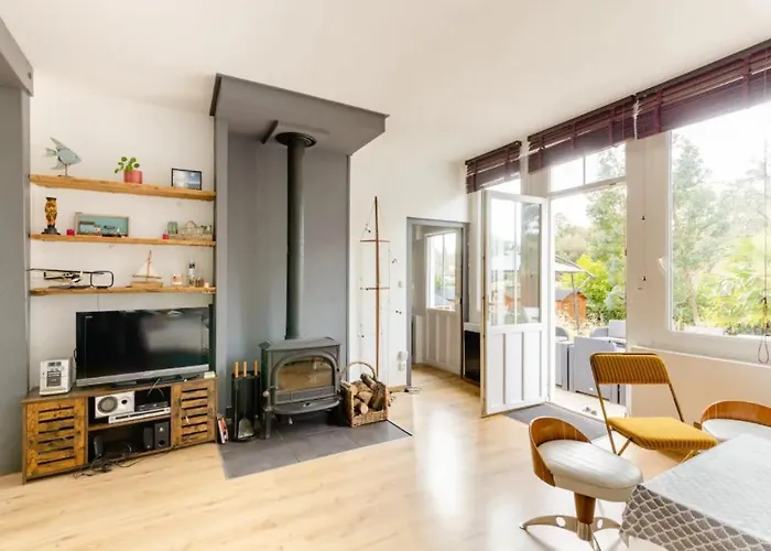 Casa de Férias Villa Comfortable Pour Professionnel En Deplacement Saint-Brevin-les-Pins